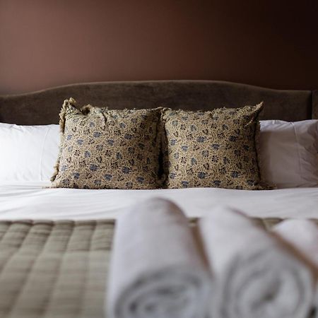 The Silk Rooms, At The Freemasons Inn Натсфорд Екстер'єр фото