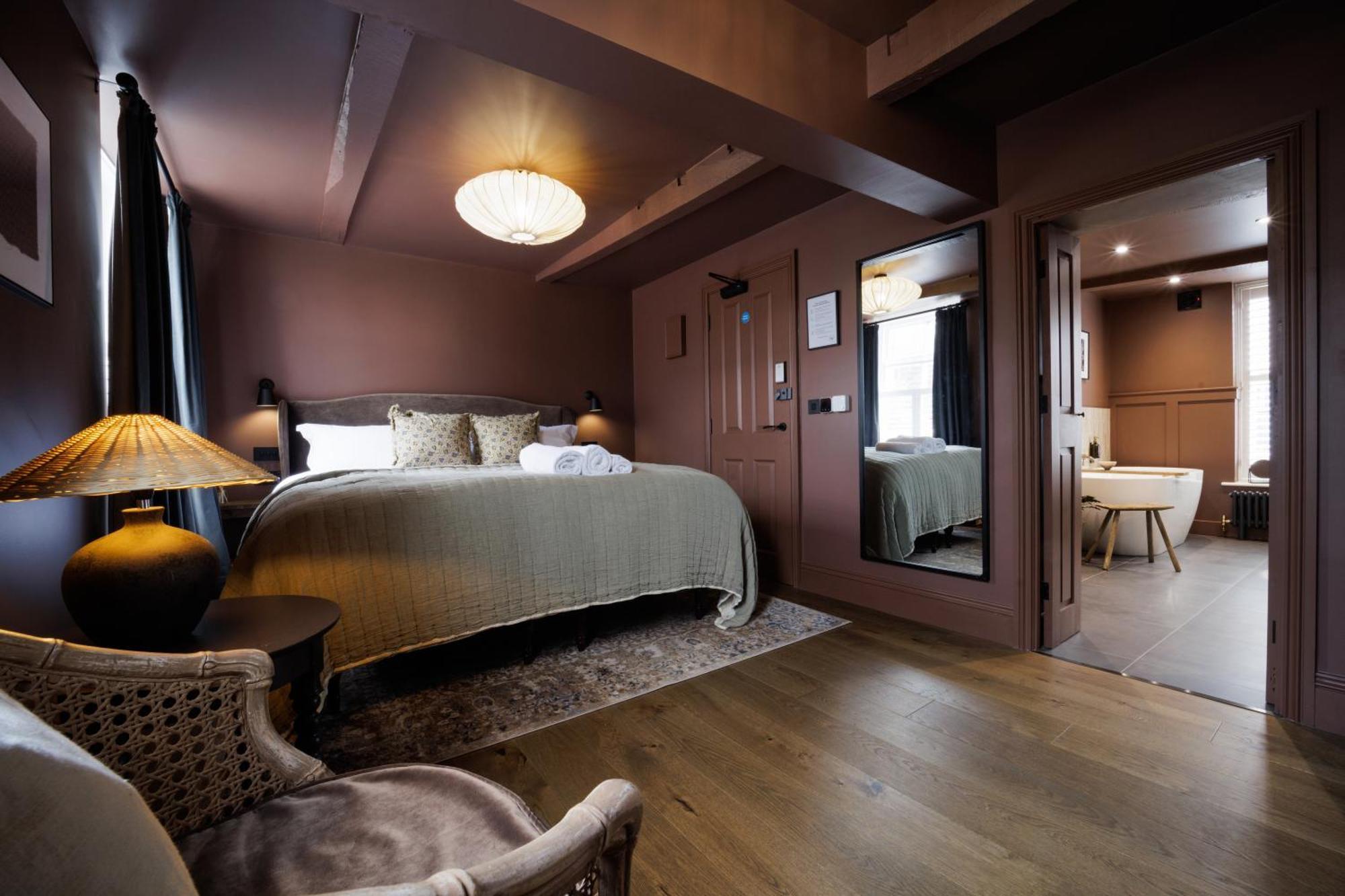 The Silk Rooms, At The Freemasons Inn Натсфорд Екстер'єр фото